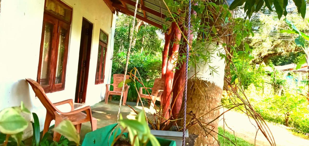 Sigiri Picaso Home Stay Sigiriya Exterior photo
